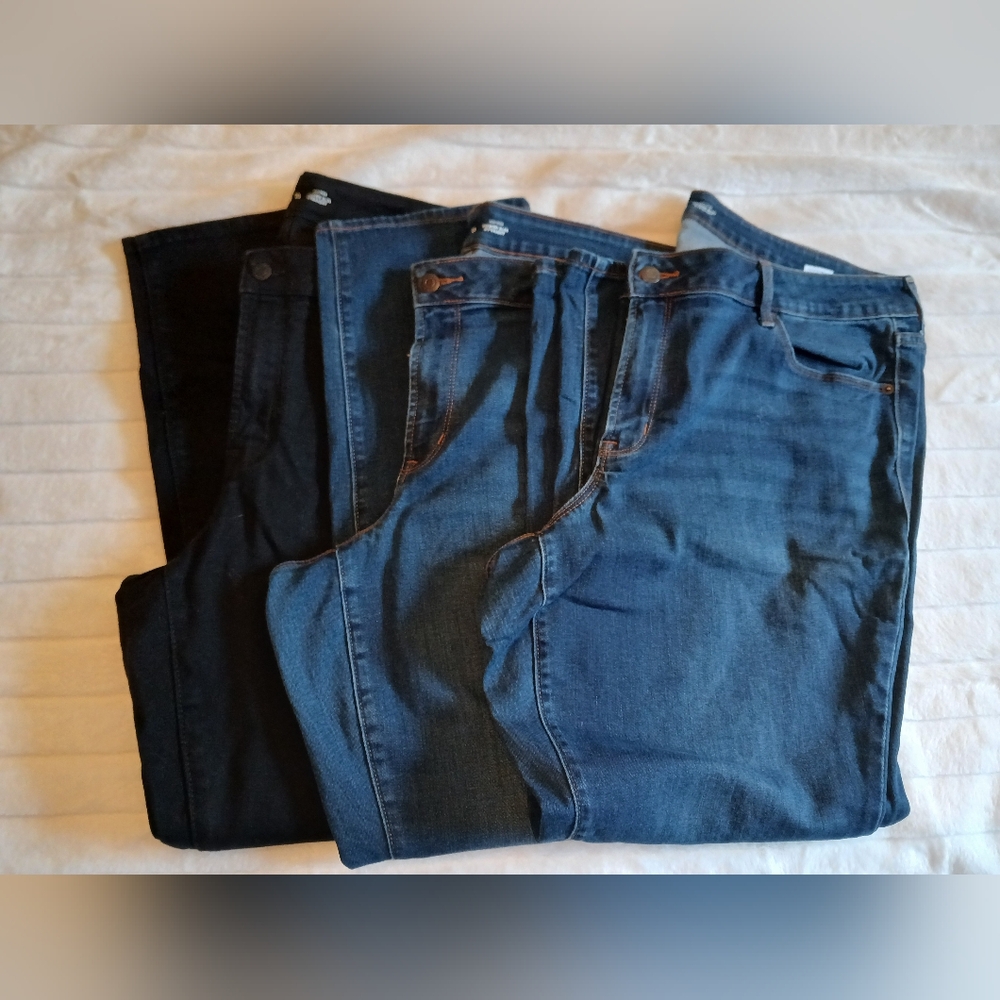 BUNDLE 3 Pair Old Navy Mid Rise Power Slim Straight Size 20
